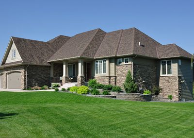 Service de toiture en bardeau asphalte à Longueuil, Boucherville, Brossard, Saint-Hubert et sur la Rive-Sud de Montréal / Couvreur Toiture Rive Sud