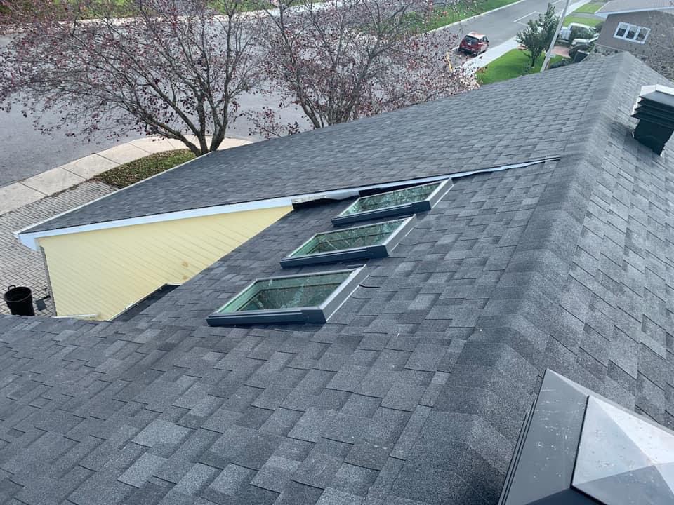 Service d'entrepreneur et couvreur de toiture à Laval sur la Rive-Nord ... et ses environs - Compagnie de Toiture Laval